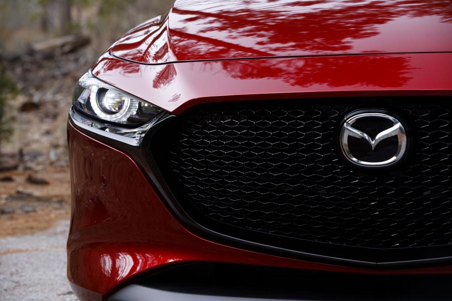 Детали экстерьера Mazda3 Hatchback 2019 года  (NA) (фото 41 из 61)